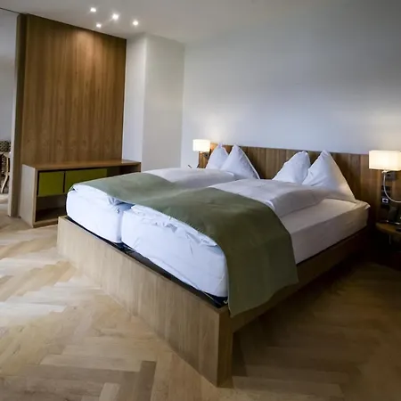 Waldhotel & - For Body & Soul דאבוס