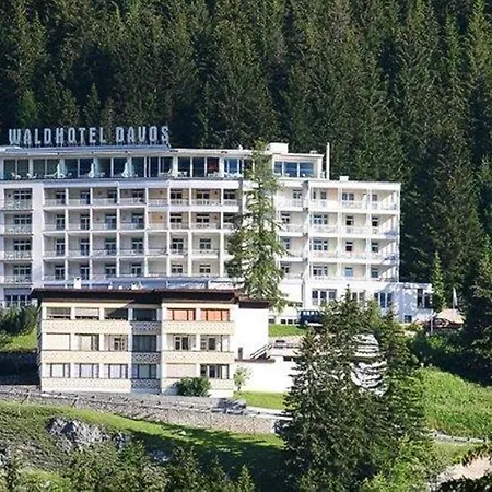 فندق Waldhotel & - For Body & Soul دافوس