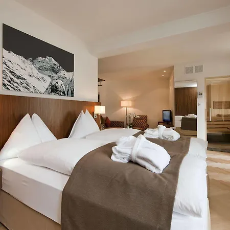 מלון Waldhotel & - For Body & Soul 4*